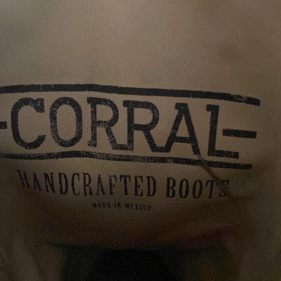 Corral White Glitter Inlay and Crystals A3322 Boots - Picture 6 of 14